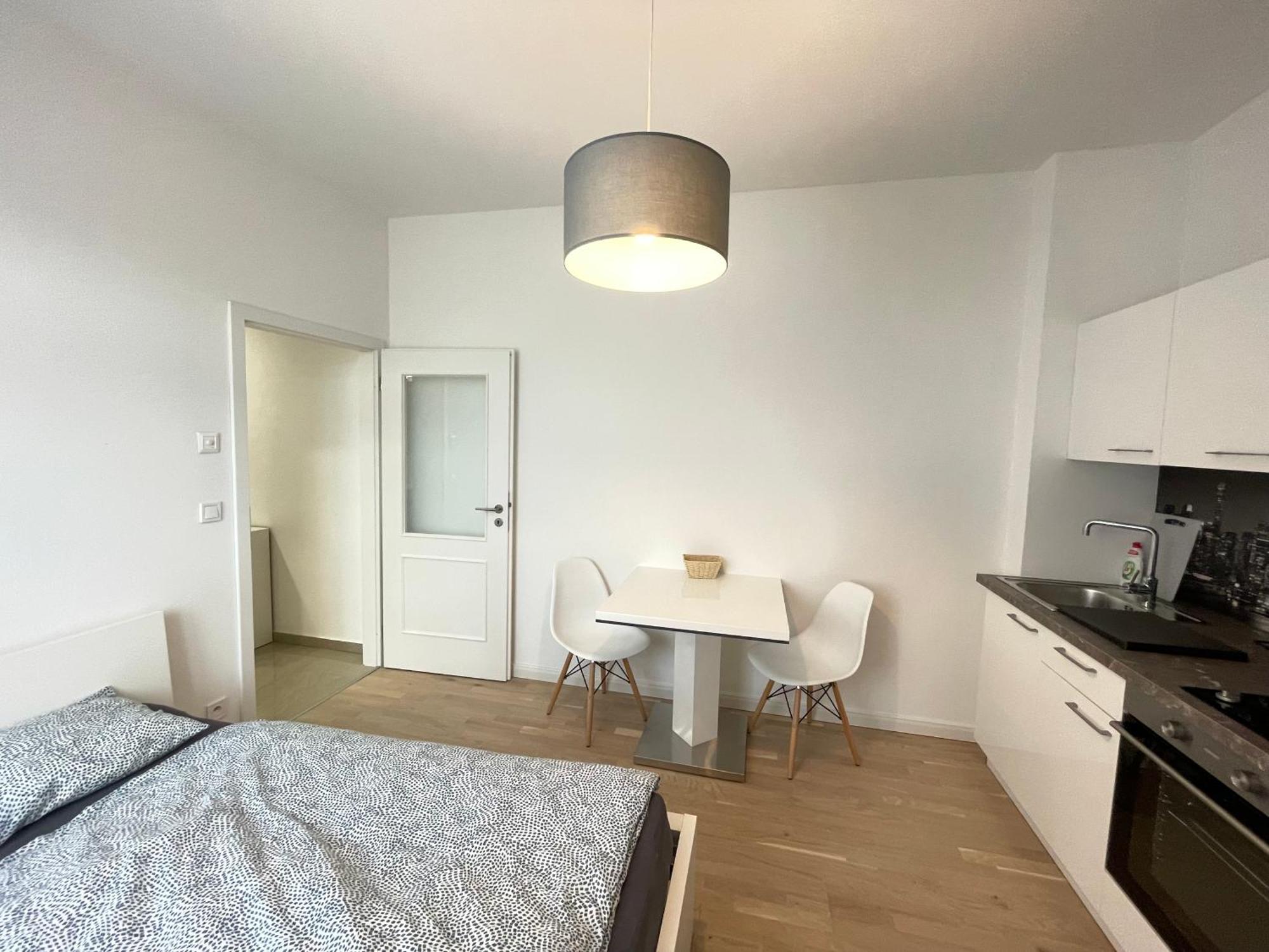 Wash Apartment On Metro Prague 1 Eksteriør bilde